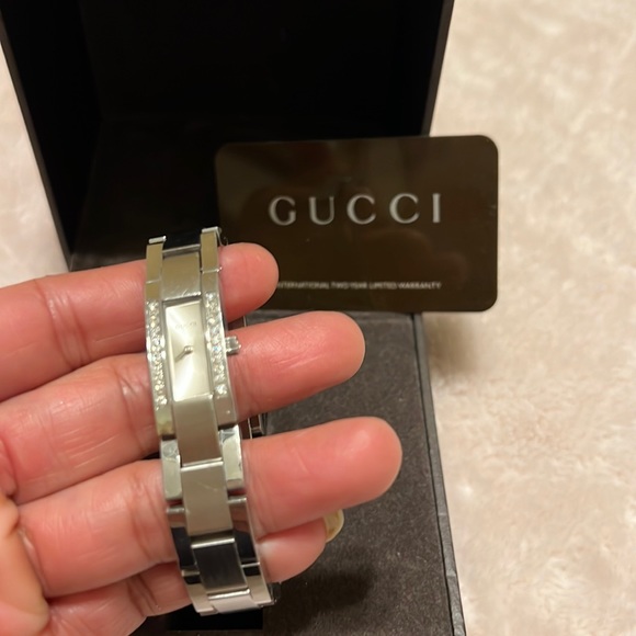 Gucci diamond watch - Picture 6 of 8